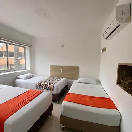 Suites Laureles Medellin Bagian luar foto