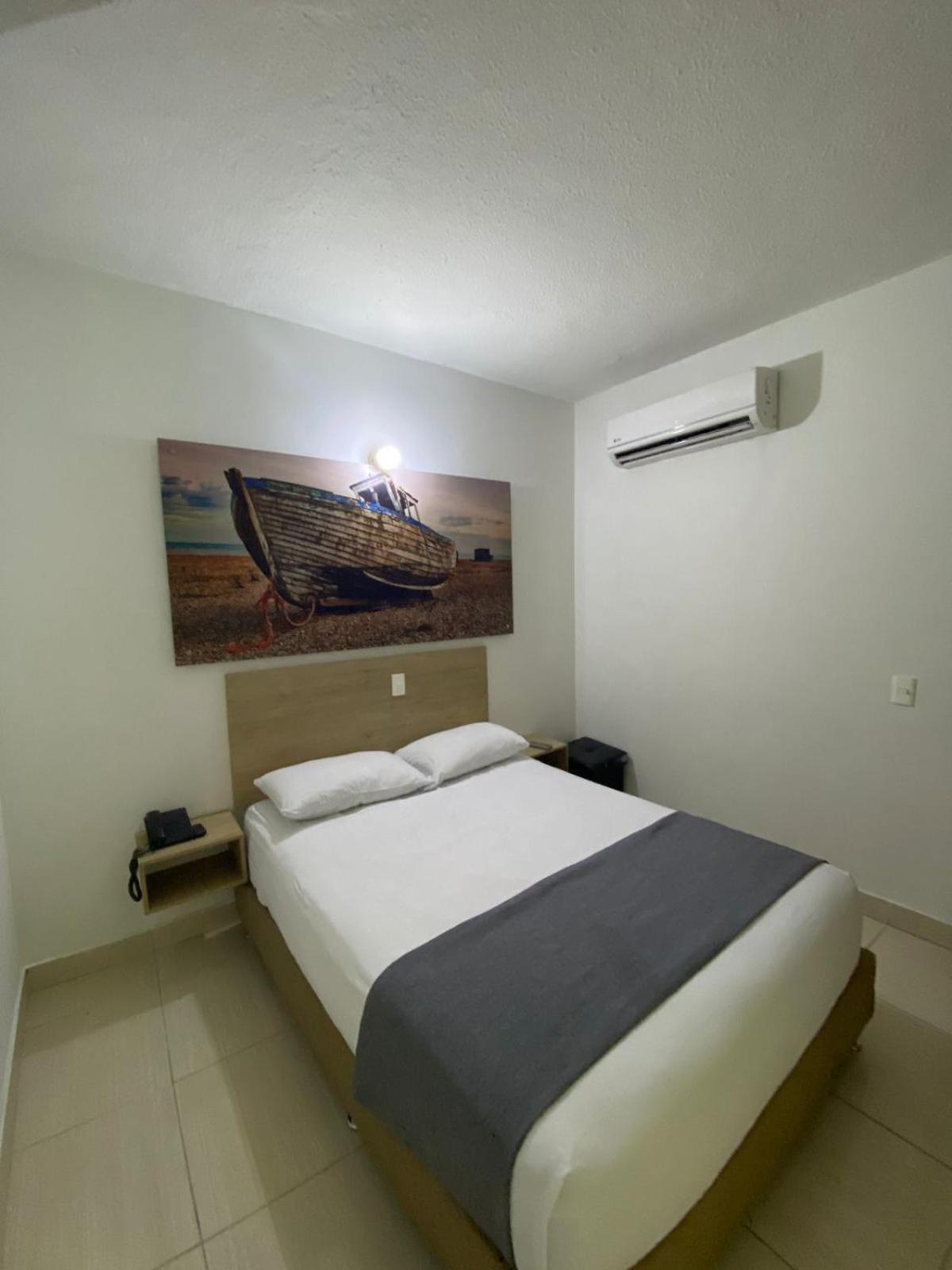 Suites Laureles Medellin Bagian luar foto