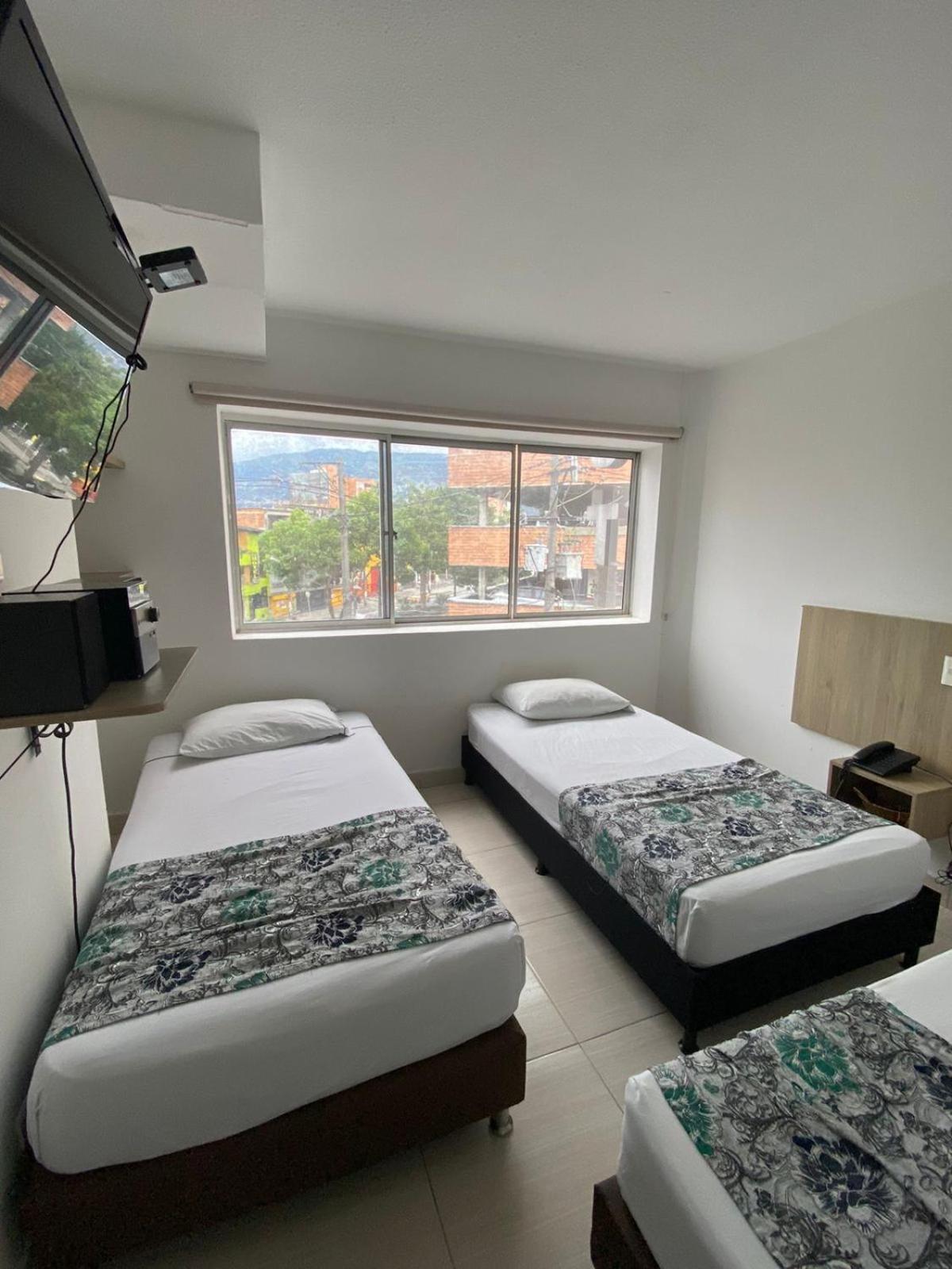 Suites Laureles Medellin Bagian luar foto
